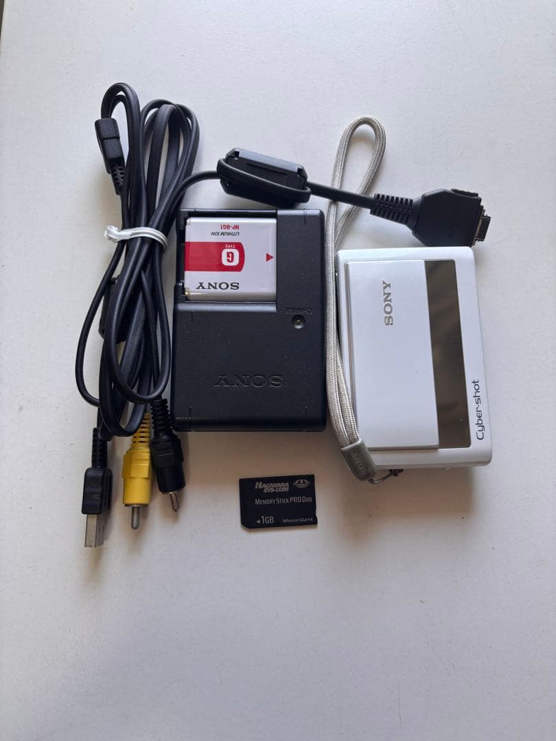 SONY Cyber-shotコンパクトデジタルカメラ