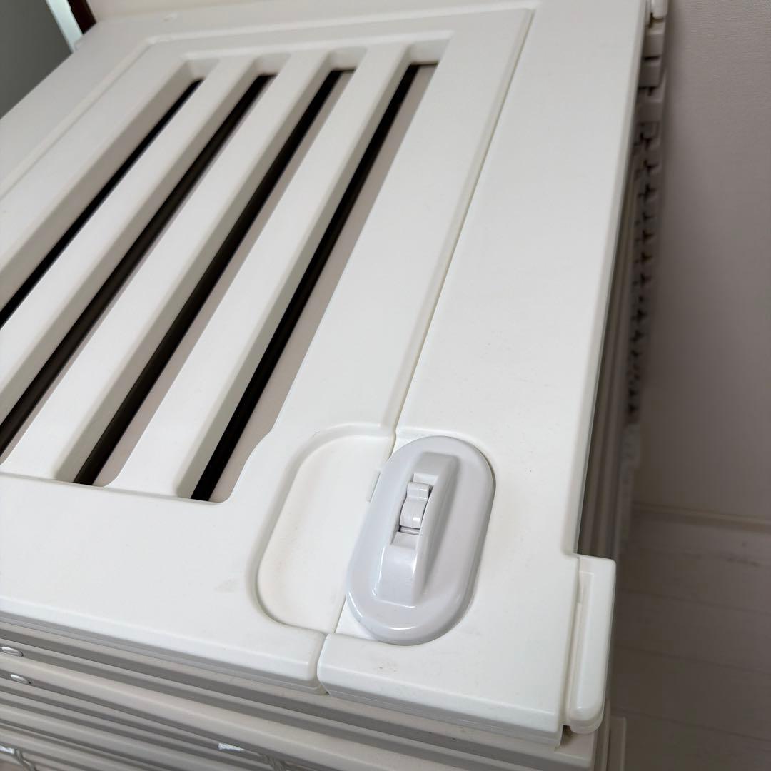 ベビーペットサークル 開閉式ゲート付き　ホワイト　DoriDori