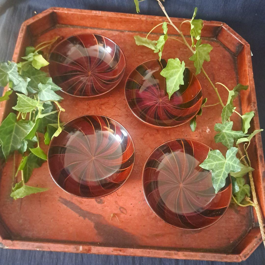 「グッド デザイン！木のお皿(直径11cm. 高さ3cm)」 木製漆器7客セット