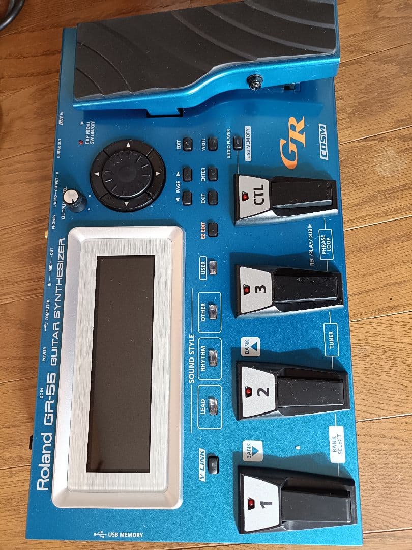 Roland GR-55 ギターシンセサイザー