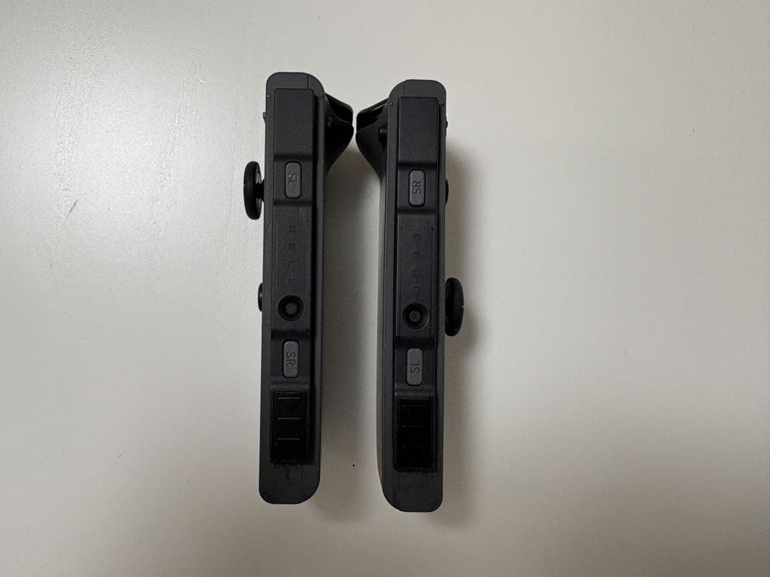 ゆ*き様 Nintendo Switch 本体 + コントローラー + 充電器