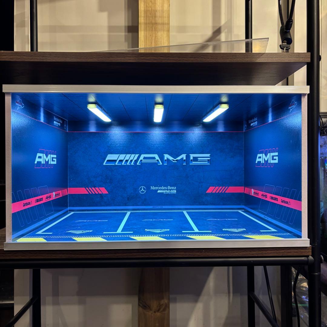 1:18 ミニカー展示ケース 3台駐車 ディスプレイケース　LEDライト