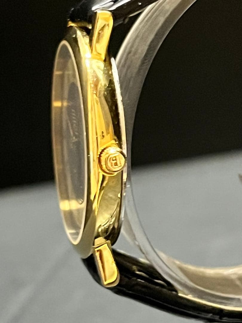 ★超絶美品！バーバリー6000G ネイビーシェル文字盤　メンズ腕時計　稼働