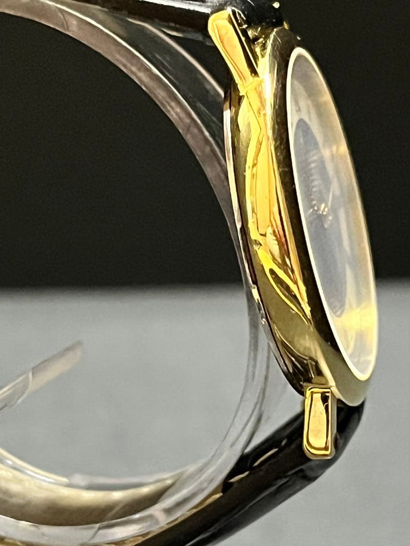 ★超絶美品！バーバリー6000G ネイビーシェル文字盤　メンズ腕時計　稼働