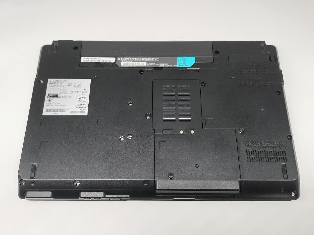 【FUJITSU】爆速 Core i7/新品SSD256GBノートパソコン B2