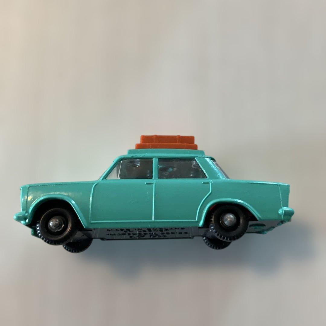 ミニカー　マッチボックス　56 フィアット1500