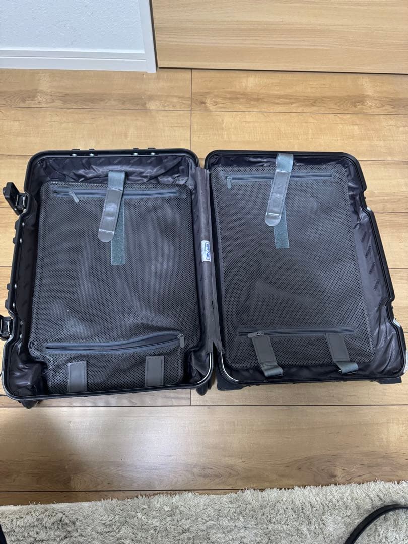 RIMOWA TOPAS 32L 2輪