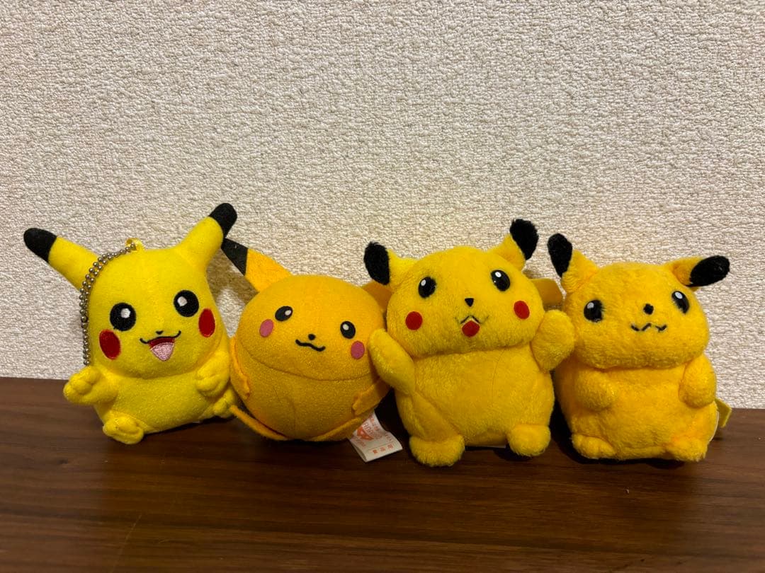 レア　希少　ピカチュウ ぬいぐるみセット 大中小