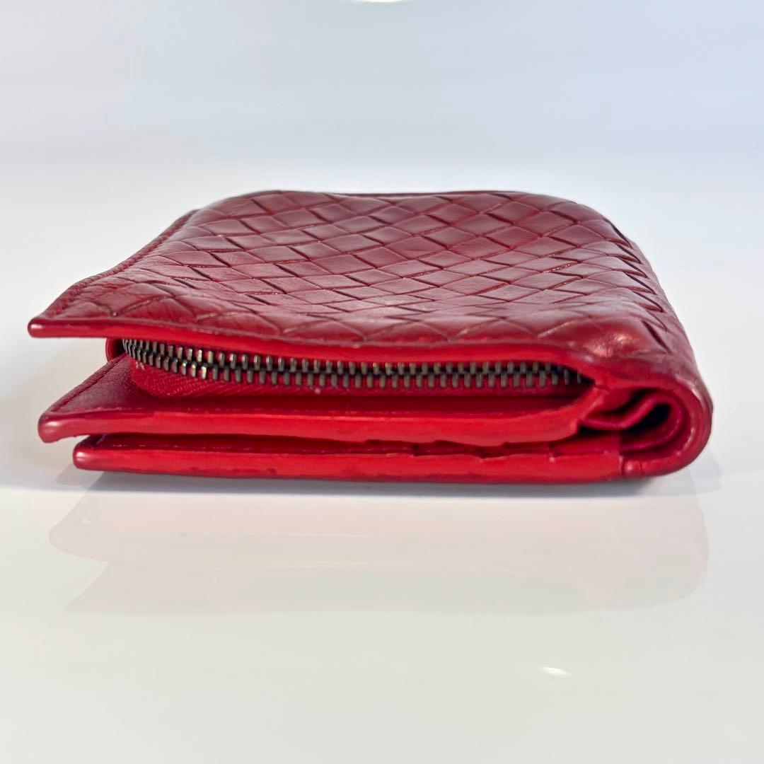 ボッテガヴェネタ イントレ 二つ折り レッド コンパクト ラウンドファスナー