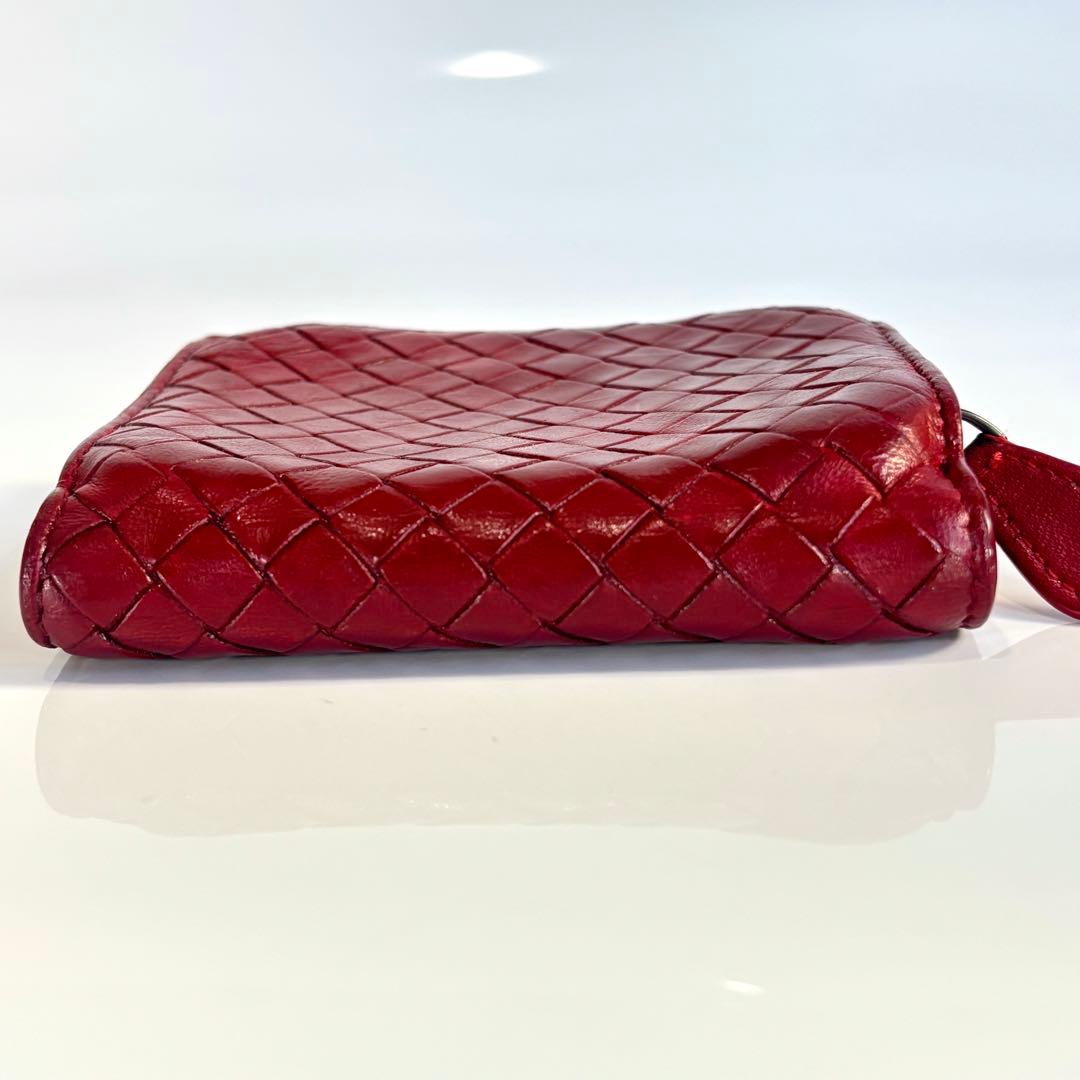 ボッテガヴェネタ イントレ 二つ折り レッド コンパクト ラウンドファスナー