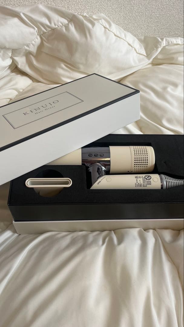 ◼️みぃ◼️KINUJO ヘアドライヤー