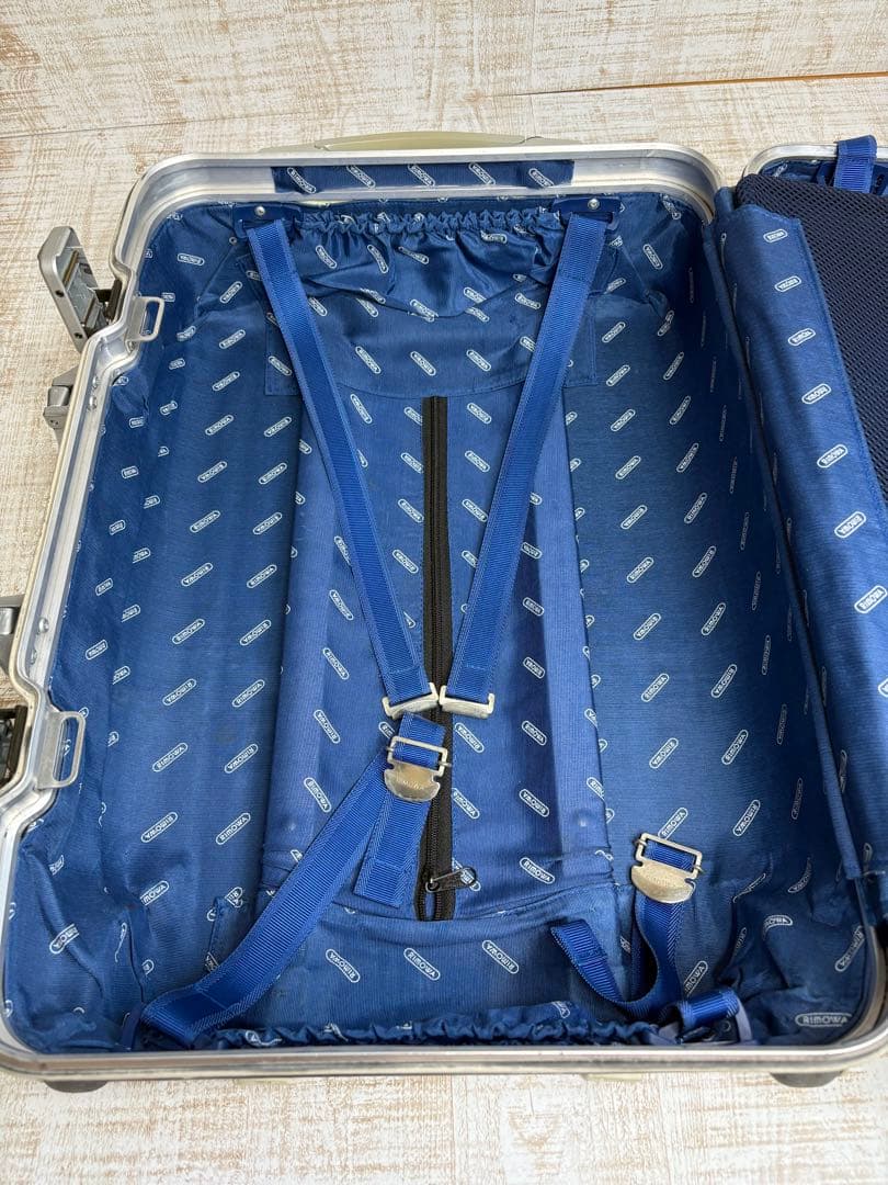 廃盤RIMOWAトパーズ　シルバーインテグラル　32L 2輪　機内持込み