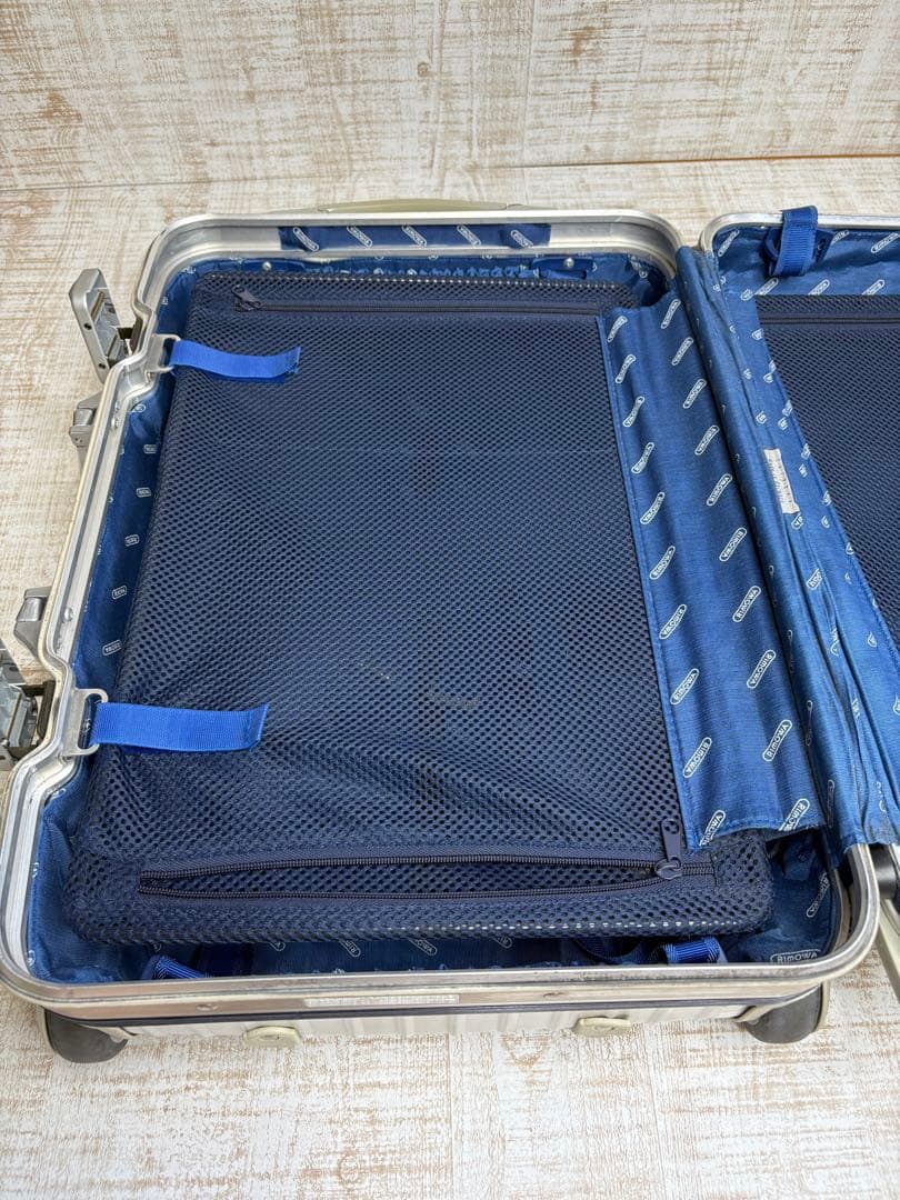 廃盤RIMOWAトパーズ　シルバーインテグラル　32L 2輪　機内持込み