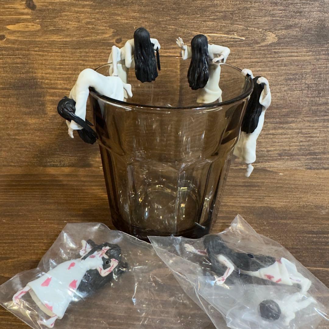 PUTITTO 呪いのフチの貞子 呪いのフチの伽椰子 with 俊雄