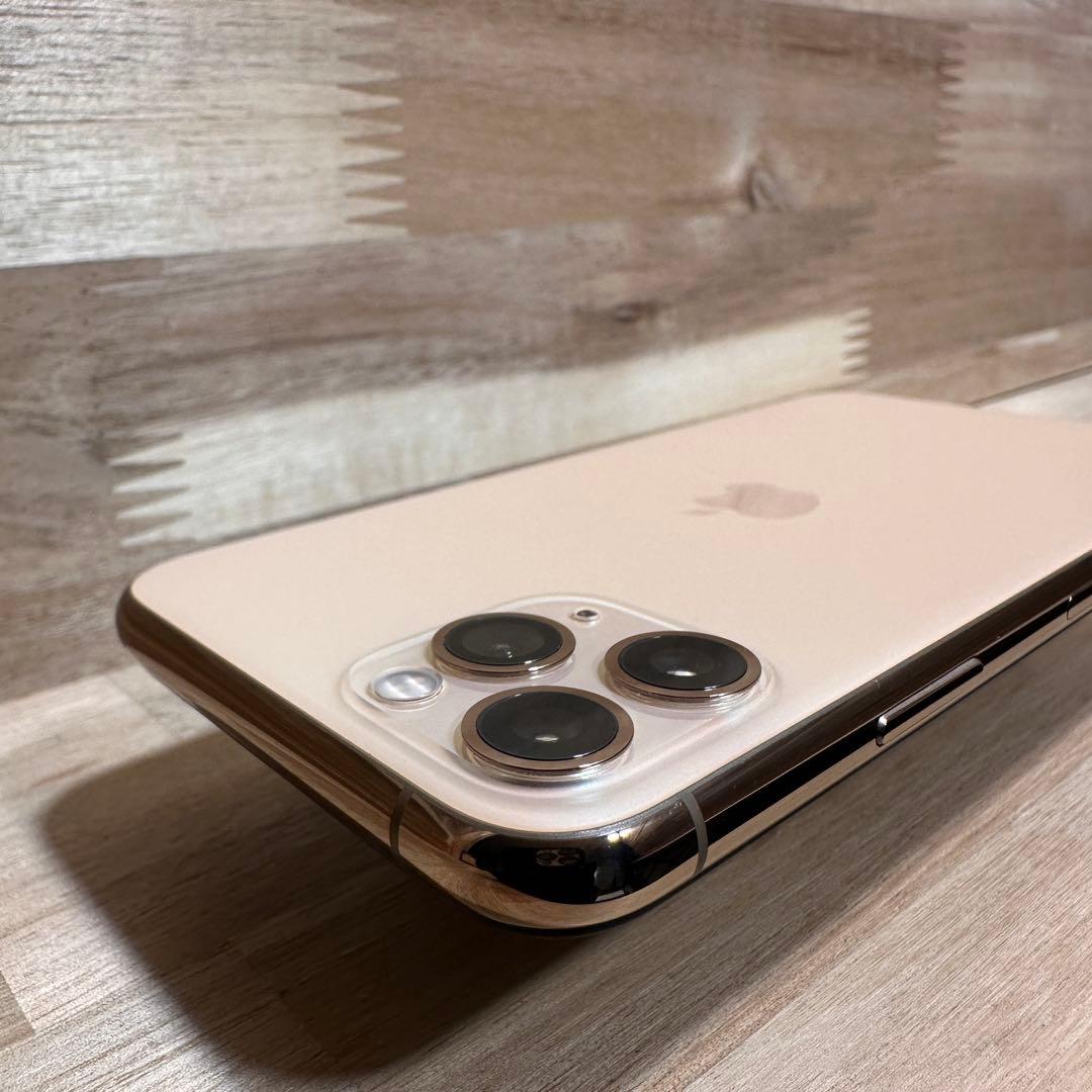 【極美品】iPhone11Pro 本体 ゴールド 256GB SIMフリー