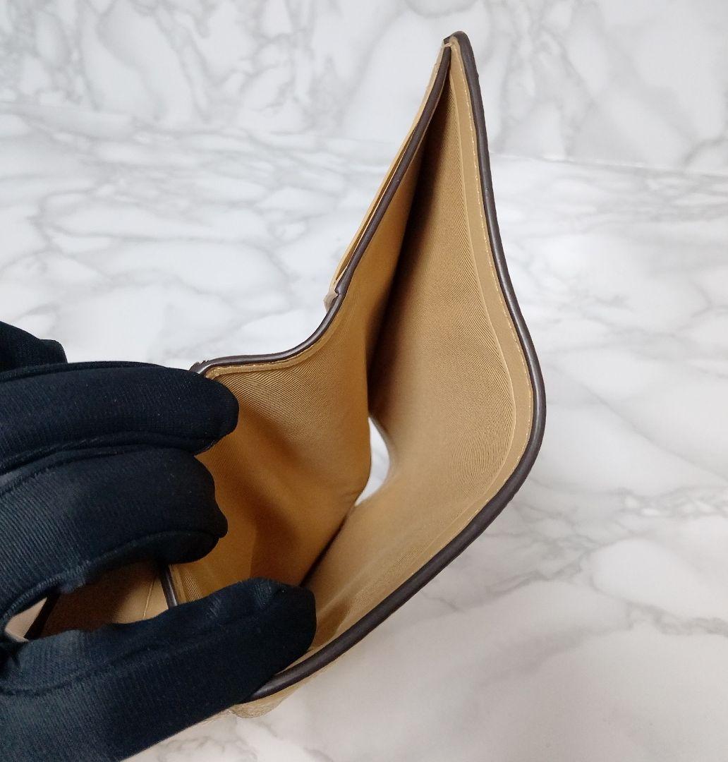 【美品】COACH コーチ エッセンシャルミディアムフラップウォレット