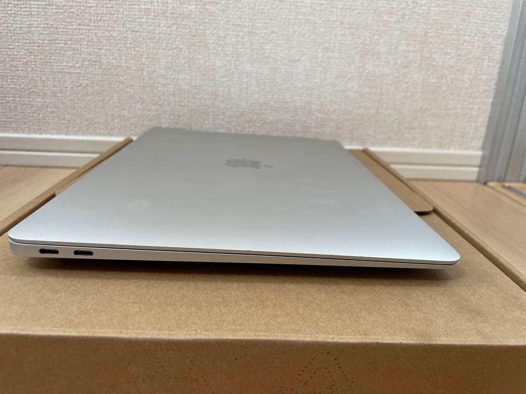 mac book air m1 メモリ8GB