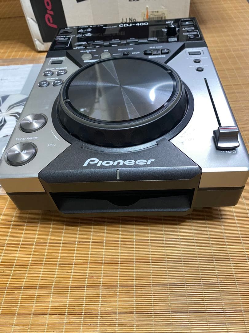 Pioneer CDJ-400 動作品。オシャレ。インテリアにも。