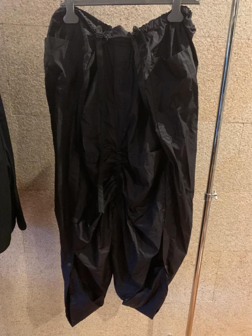 イッセイミヤケ 黒 ナイロンサルエルパンツ 3