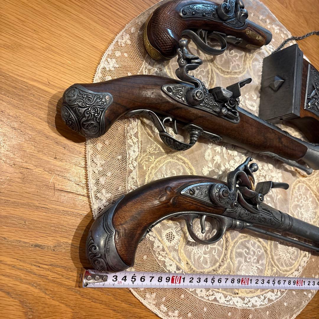 レプリカ　デリンジャー フィラデルフィア モデルガン　火薬入れ４点アンティーク