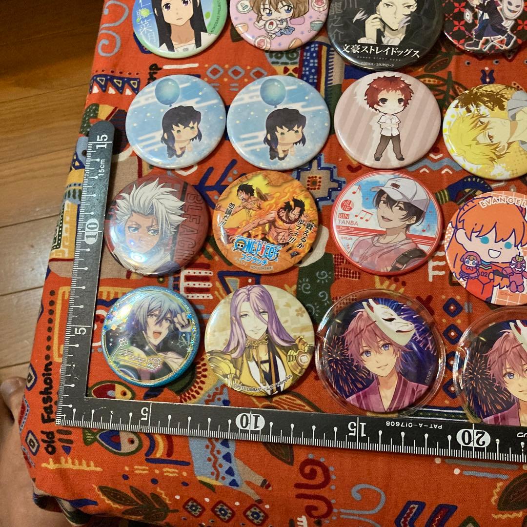 バラ売り可　アニメ　缶バッジ　48点セット