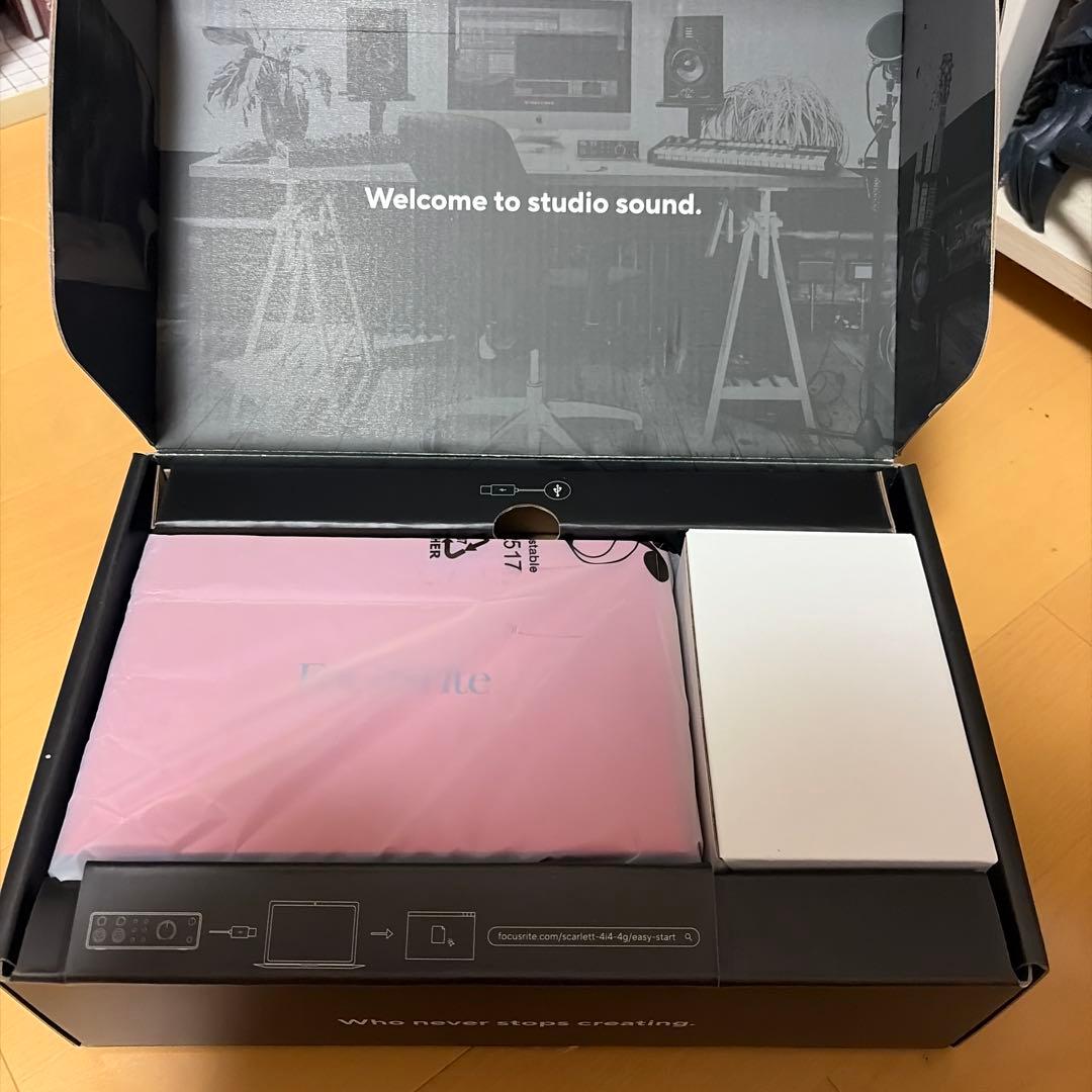 FOCUSRITE Scarlett 4i4 (gen. 4)インターフェース