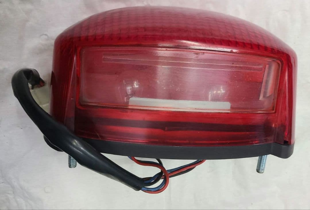 カワサキ ゼファー1100 テールランプ