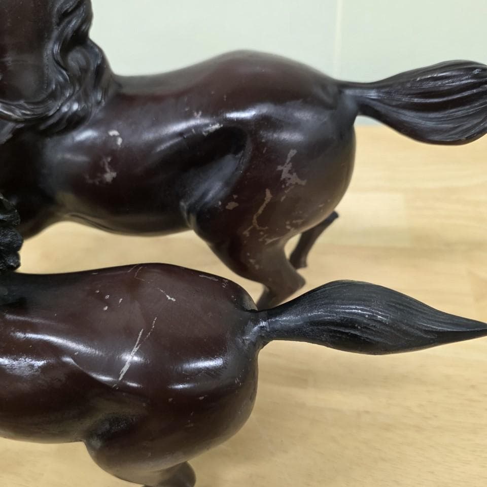 漆製 馬の彫刻 2体セット