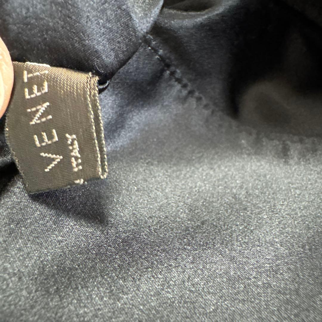 ボッティガ ヴェネタ Bottega Veneta ブラッククラッチバッグ