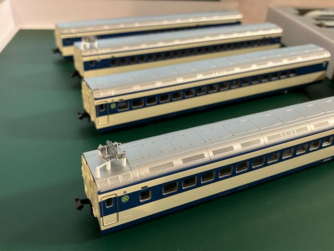 KATO 0系2000番台新幹線「ひかり・こだま」 基本+増結 16両