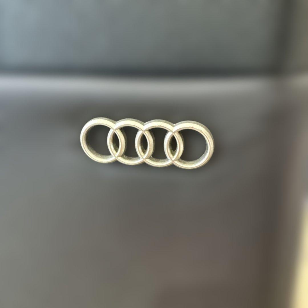 アウディ　サムソナイト　キャリーケース　AUDI正規品