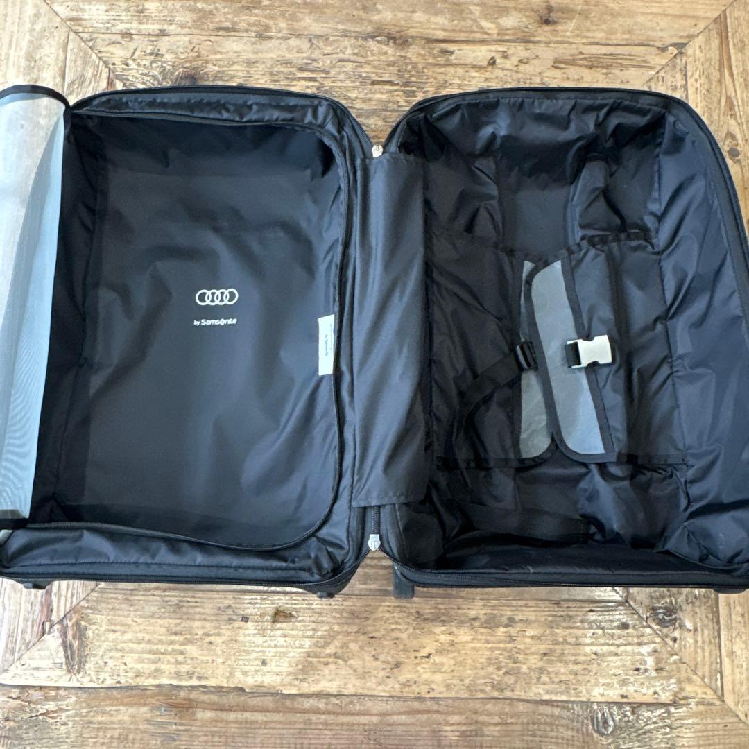 アウディ　サムソナイト　キャリーケース　AUDI正規品