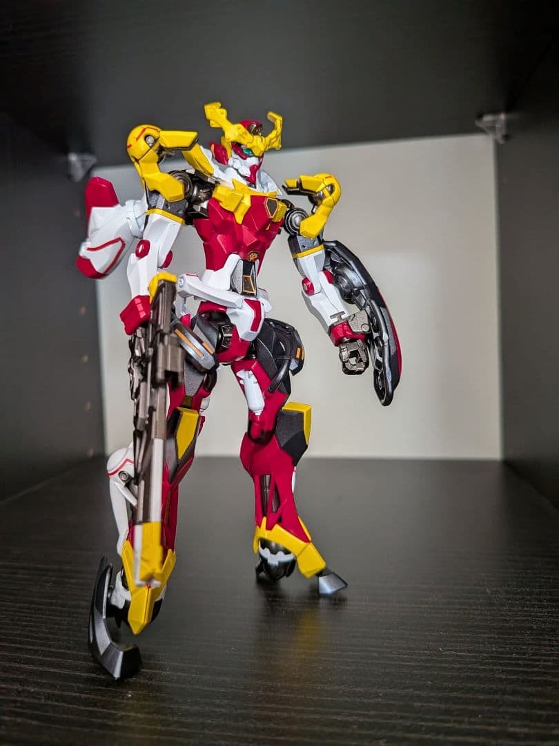 HG GQuuuuuuX（アスカカラー）全塗装完成品　1部蛍光カラー使用