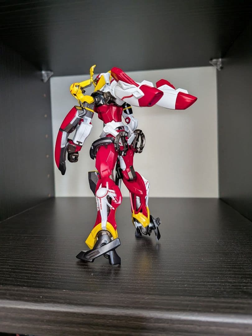 HG GQuuuuuuX（アスカカラー）全塗装完成品　1部蛍光カラー使用