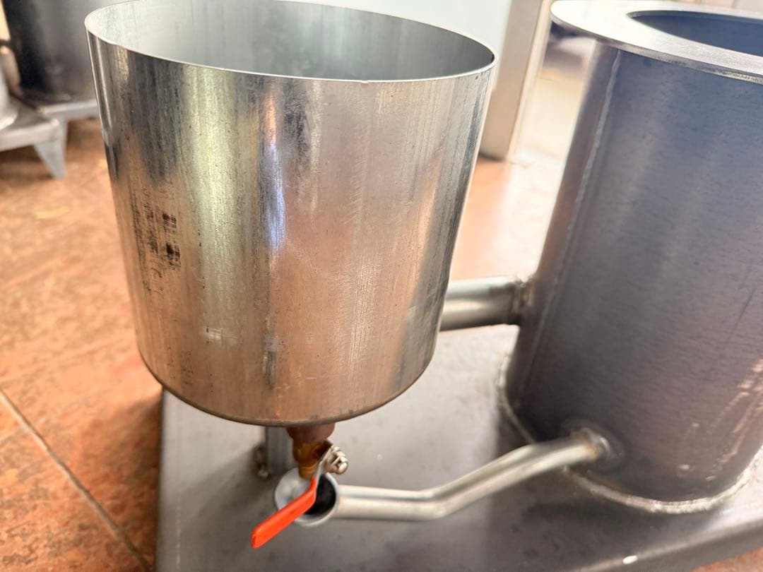 廃油ストーブ　耐熱塗装無し　送風機付き