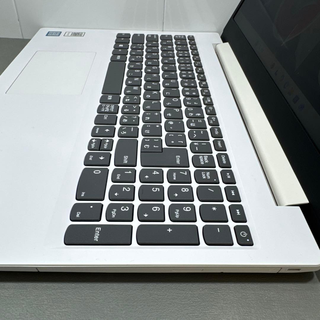 【高性能】レノボブリザードホワイト☘8世代i7☘NVMe256+1TB