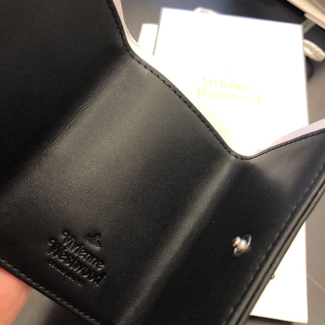 Vivienne Westwoodブラックレザー三つ折り財布