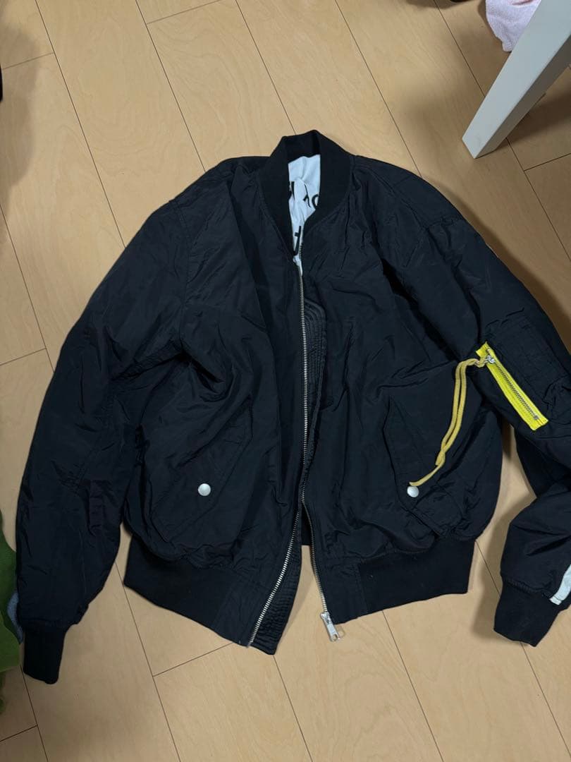 美品】ワンオク ONE OK ROCK ambitions ma-1 Mサイズ