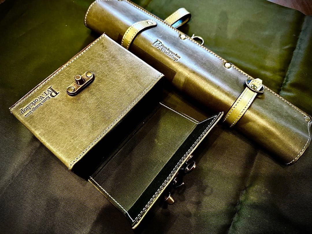 特価品！Pvt.Workshop 極CL 本革　デッキケース プレマケース