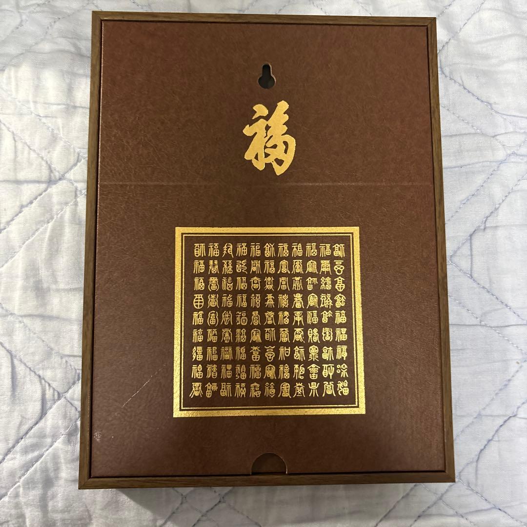 「縁起の良い意匠を施した、純銀製の高級中国ギフト工芸品」