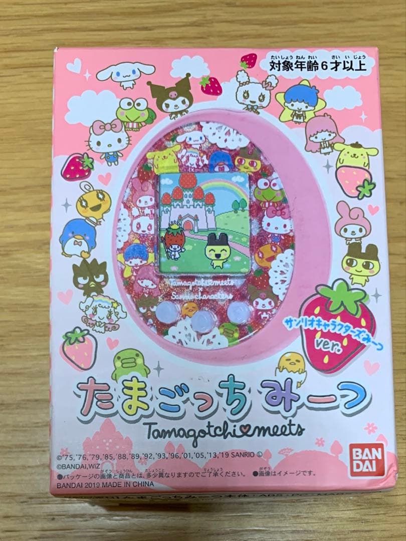 【美品】たまごっちみーつ サンリオキャラクターズみーつver．ピンク バンダイ