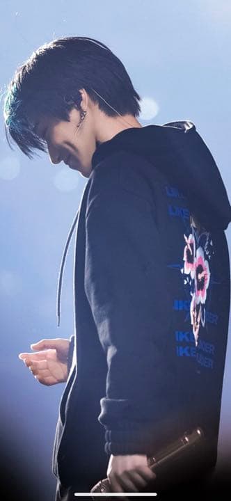 ATEEZ ソウルコン　フーディー