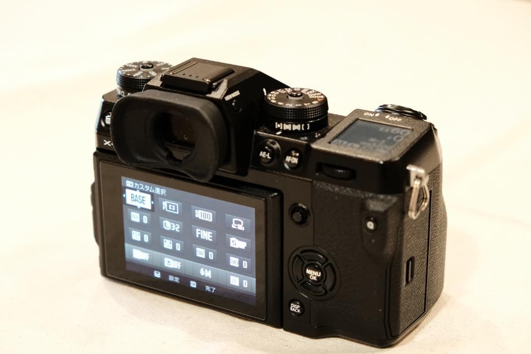 【美品】［ショット数28］ FUJIFILM X-H1ボディ ミラーレス一眼