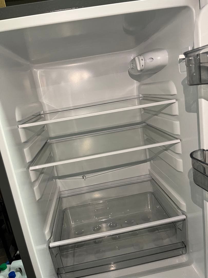 女性オーナー TCL ノンフロン冷凍冷蔵庫126L グレー 2025年製