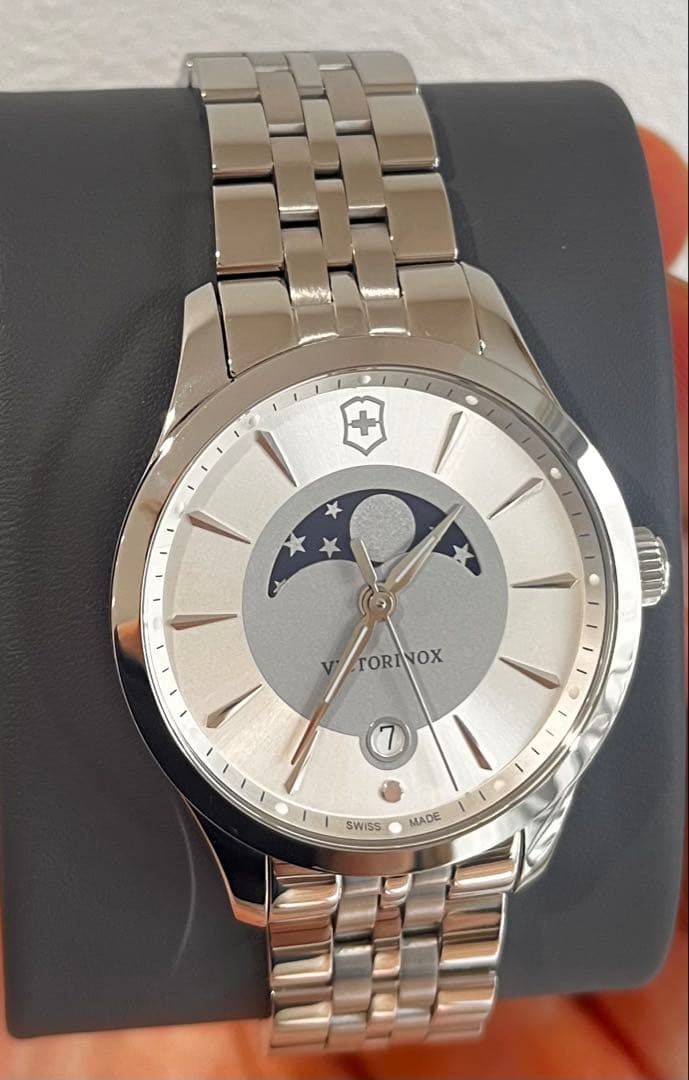 ビクトリノックス Victorinox ムーンフェイズ 35mm シルバー　時計