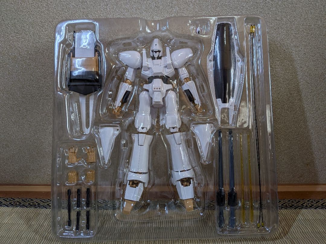 開封済　HI-L R エルガイム