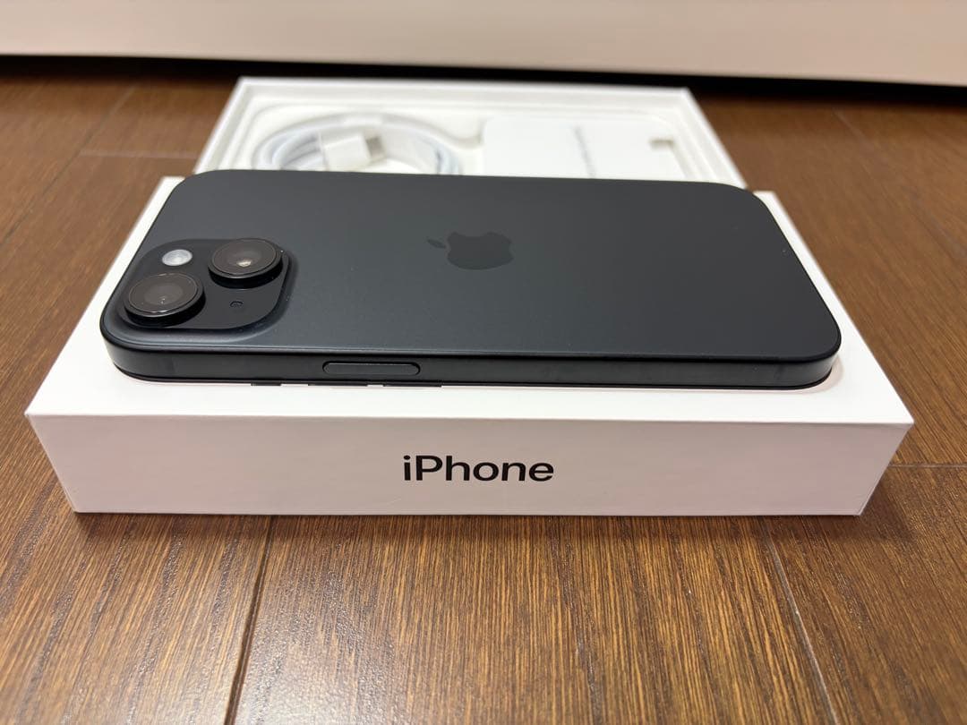 【美品】Apple iPhone15ブラック 本体 SIMフリー