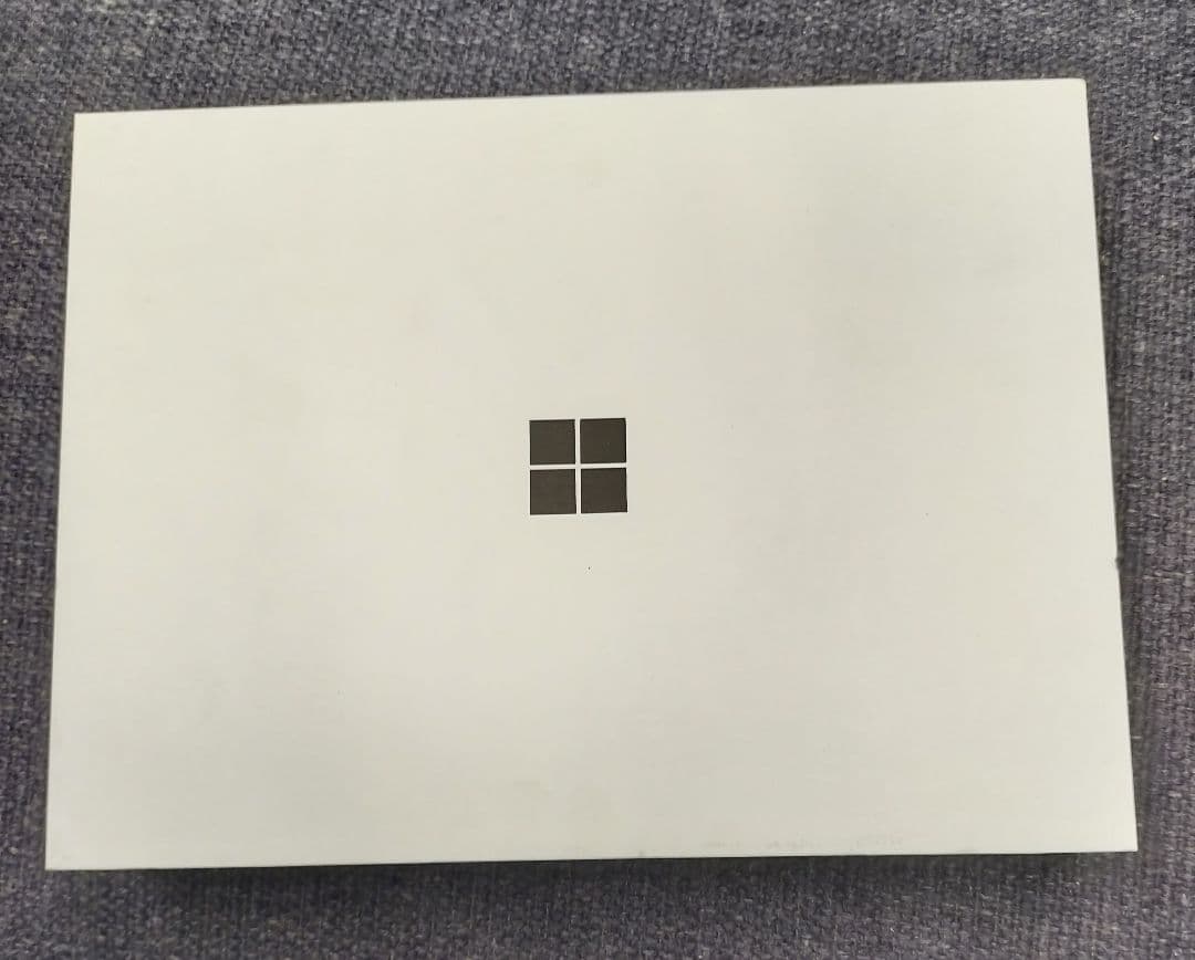 Surface Pro Gen11 16GB 512GB　13インチ プラチナ