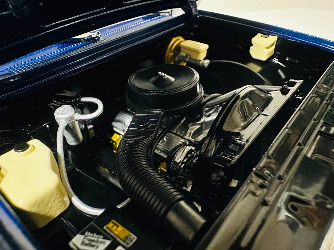 GreenLight/'84 GMC K-2500 Sierraシエラ 1/18