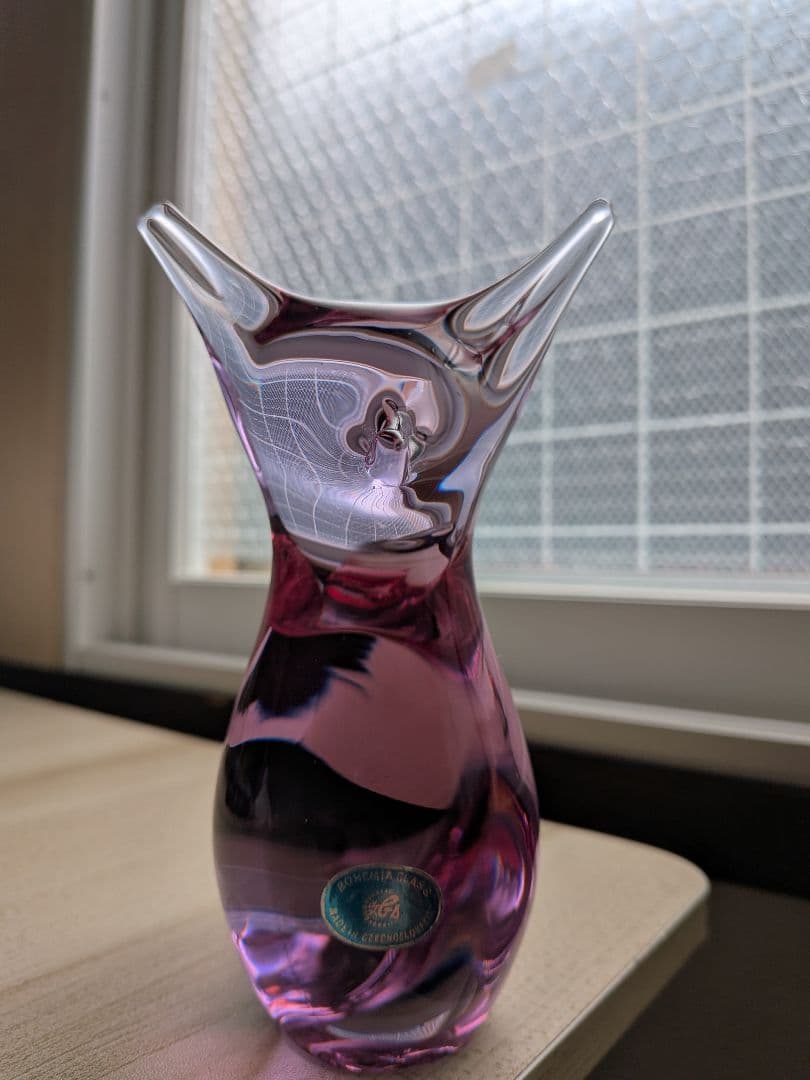 ヴィンテージBOHEMIA GLASS ピンクガラス一点もの